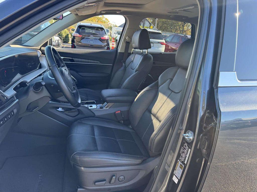 used 2024 Kia Telluride car, priced at $37,995
