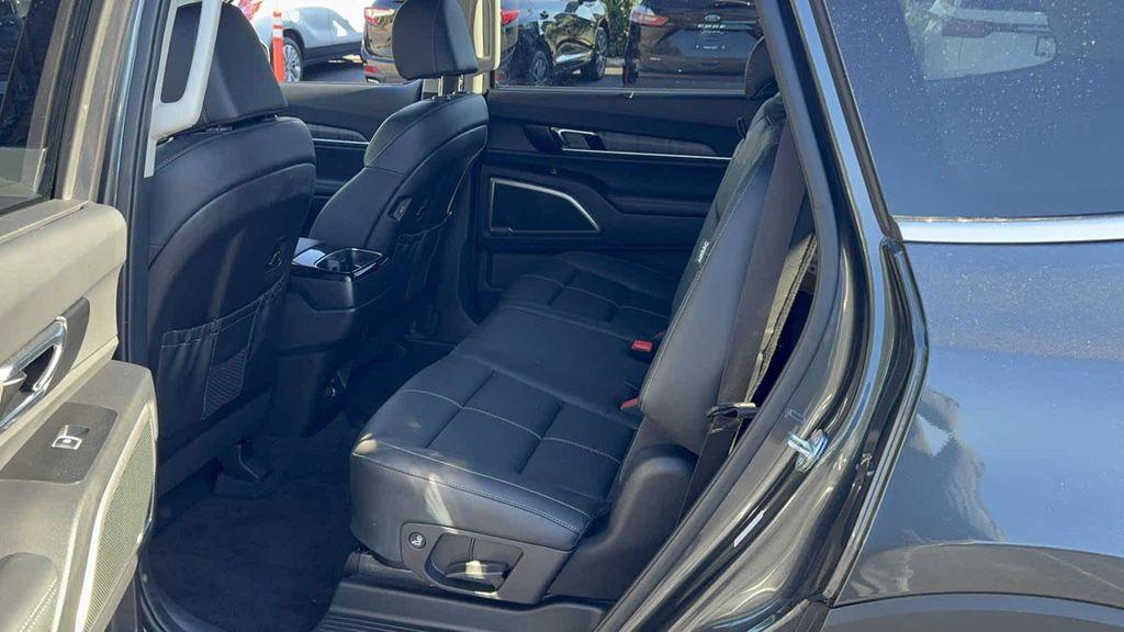 used 2024 Kia Telluride car, priced at $37,995