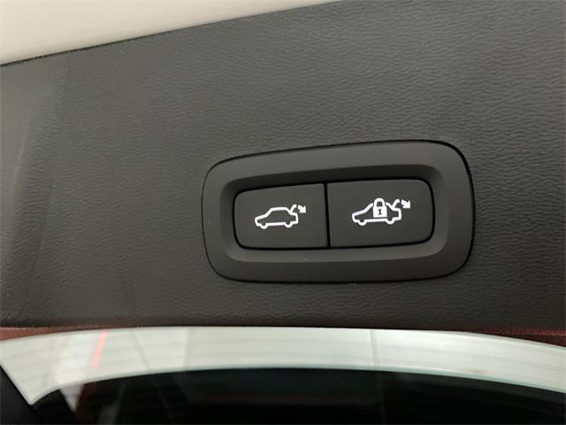 used 2025 Volvo XC40 car, priced at $30,996
