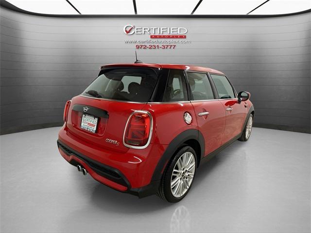 used 2024 MINI Hardtop car, priced at $25,996