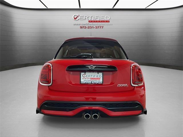 used 2024 MINI Hardtop car, priced at $25,996