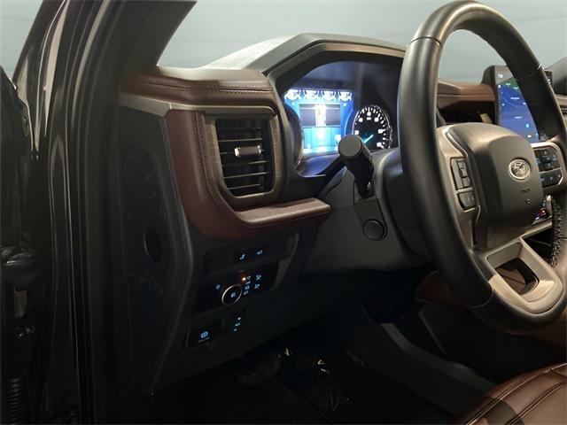 used 2024 Ford Expedition car, priced at $53,996