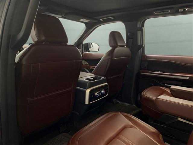 used 2024 Ford Expedition car, priced at $53,996