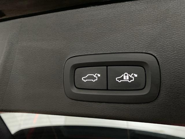 used 2025 Volvo XC40 car, priced at $33,996