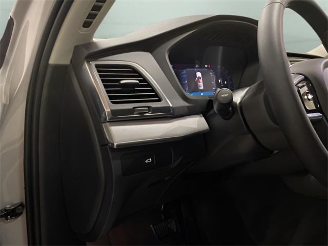 used 2024 Volvo XC90 car, priced at $38,996