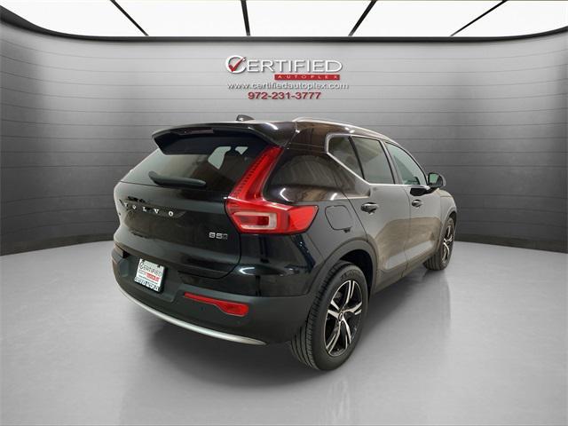 used 2025 Volvo XC40 car, priced at $30,996