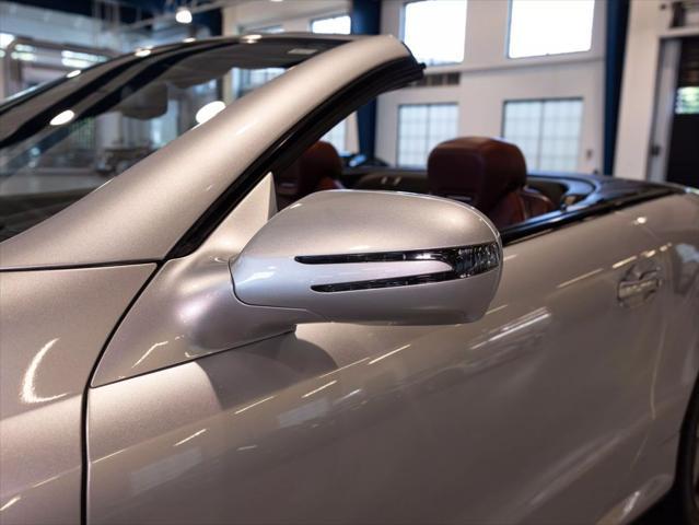 used 2009 Mercedes-Benz SL-Class car, priced at $29,990