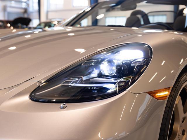 used 2021 Porsche 718 Boxster car, priced at $104,900