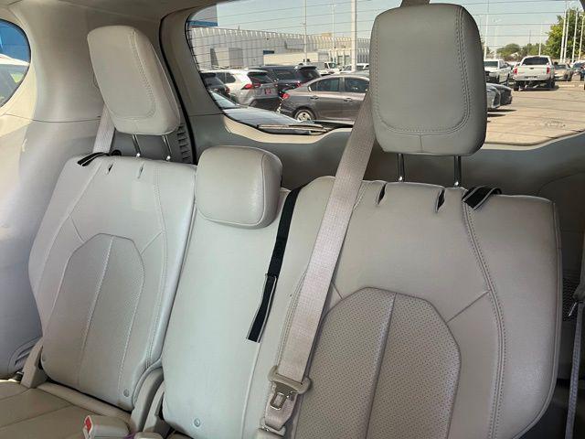used 2021 Chrysler Pacifica Hybrid car, priced at $15,955