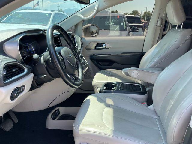 used 2021 Chrysler Pacifica Hybrid car, priced at $15,955
