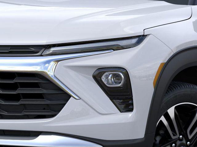 new 2025 Chevrolet TrailBlazer car, priced at $28,007