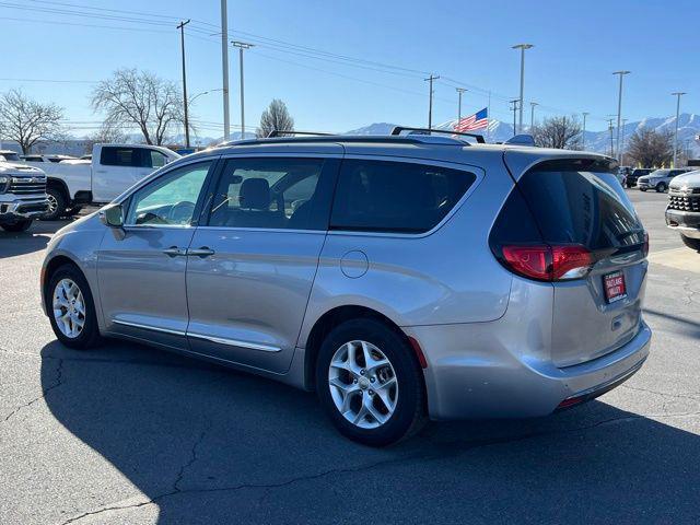 used 2020 Chrysler Pacifica car, priced at $18,991