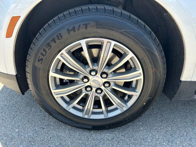 used 2017 Cadillac XT5 car, priced at $16,731