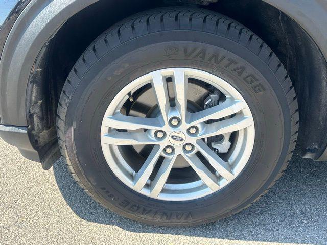 used 2022 Ford Explorer car, priced at $27,838