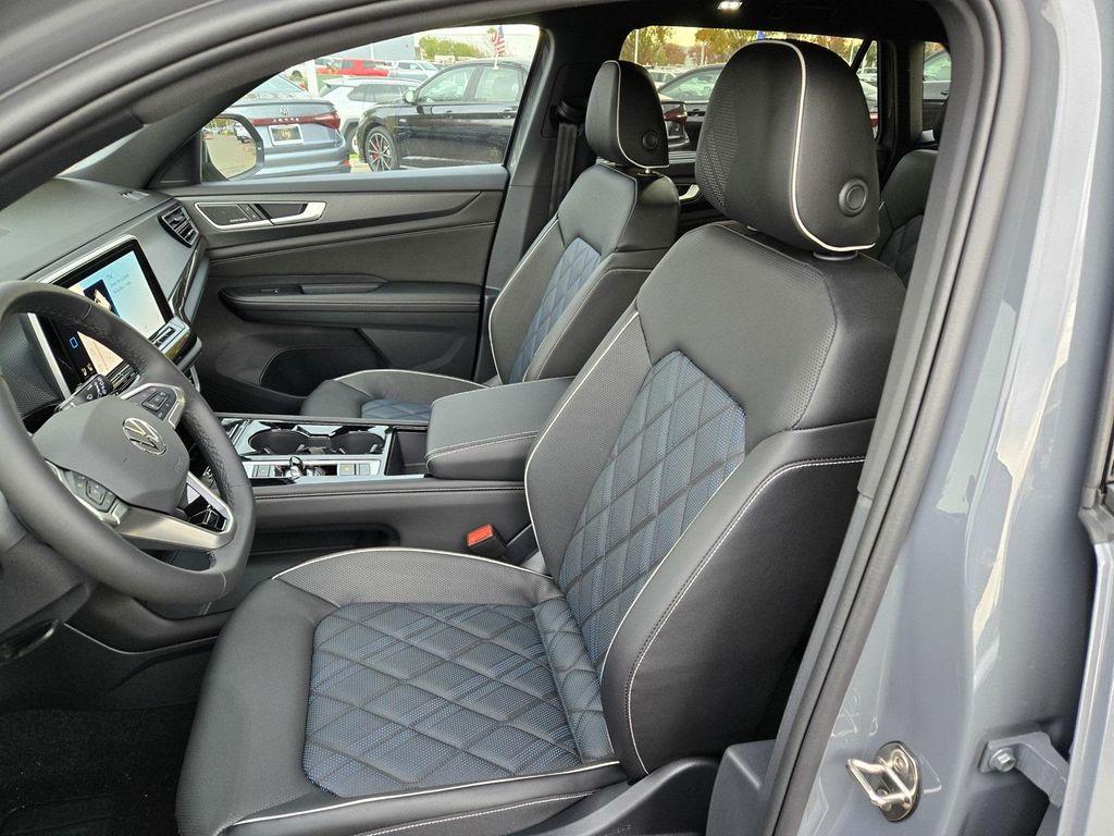 new 2025 Volkswagen Atlas Cross Sport car, priced at $50,506