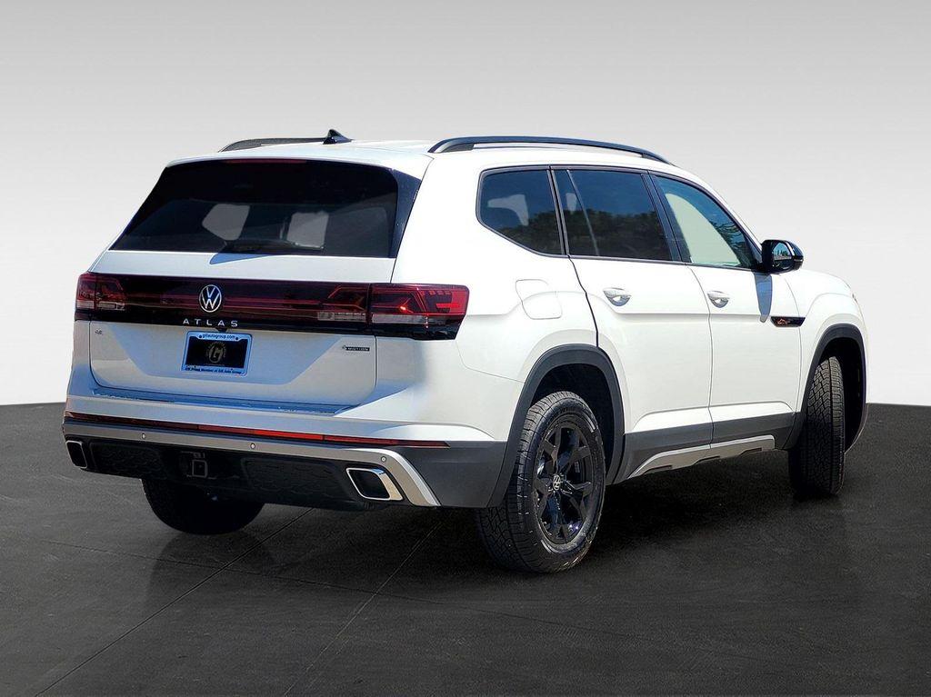 new 2026 Volkswagen Atlas car, priced at $51,698