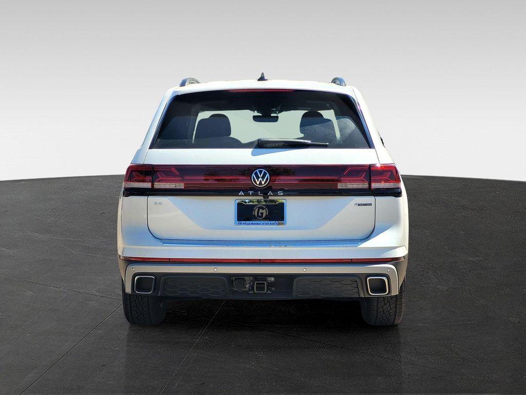 new 2026 Volkswagen Atlas car, priced at $51,698