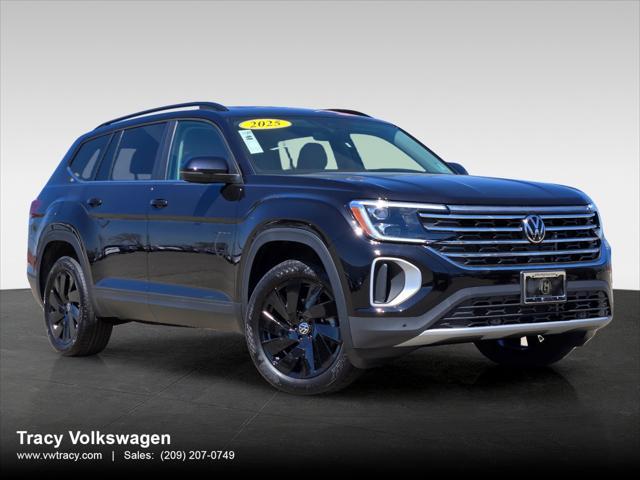 new 2025 Volkswagen Atlas car, priced at $42,587