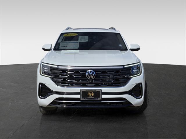 new 2025 Volkswagen Atlas car, priced at $56,299