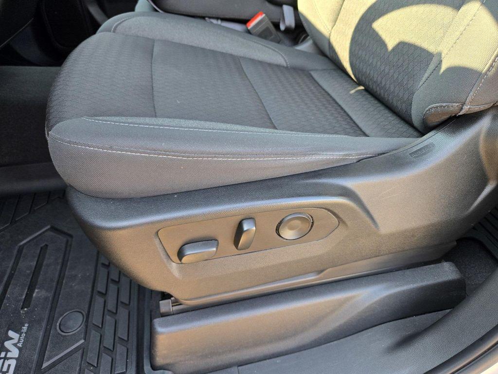 used 2022 Chevrolet Silverado 1500 car, priced at $27,496