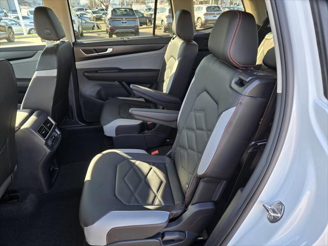 new 2025 Volkswagen Atlas car, priced at $45,254