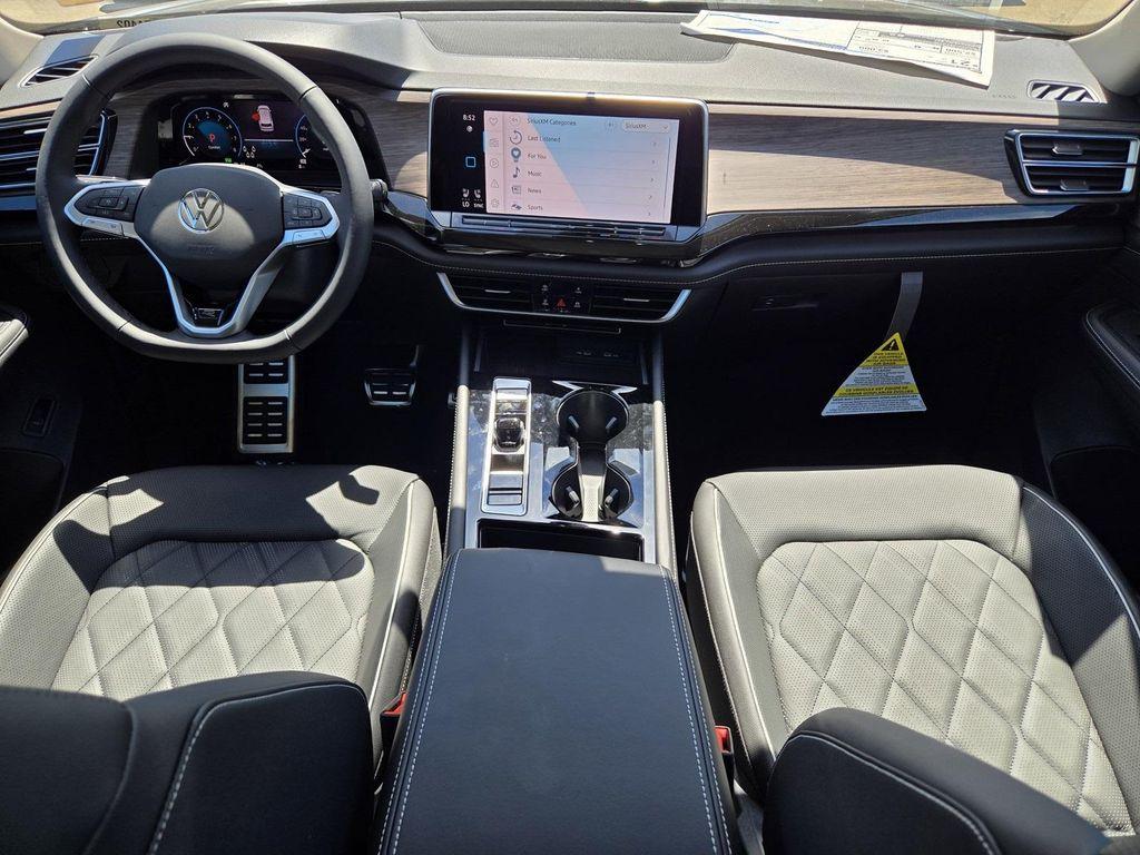 new 2025 Volkswagen Atlas car, priced at $54,939