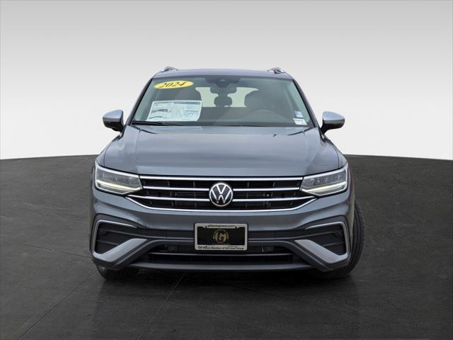 new 2024 Volkswagen Tiguan car, priced at $30,809