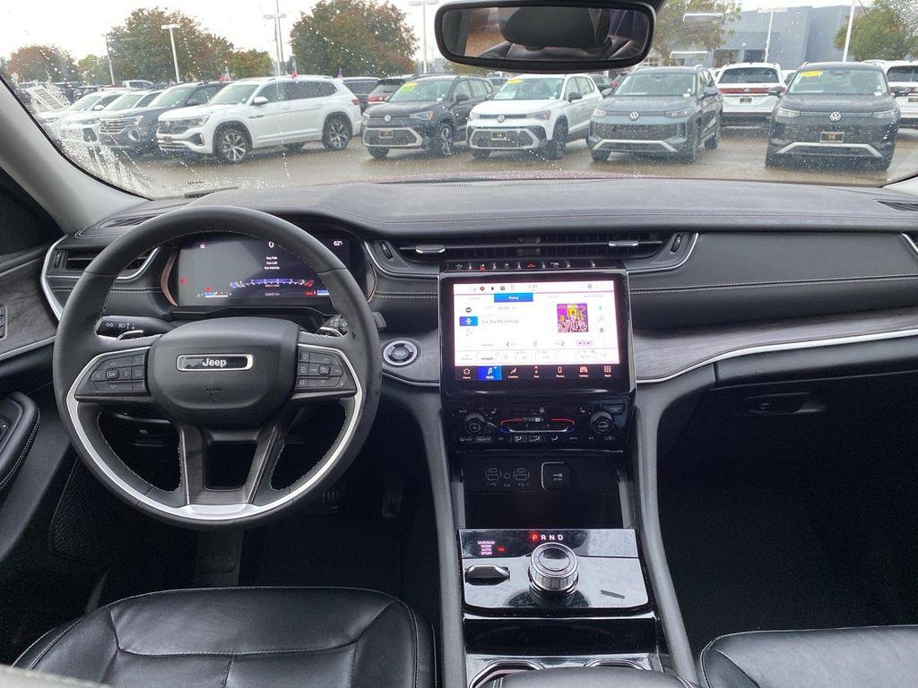 used 2023 Jeep Grand Cherokee car, priced at $27,785