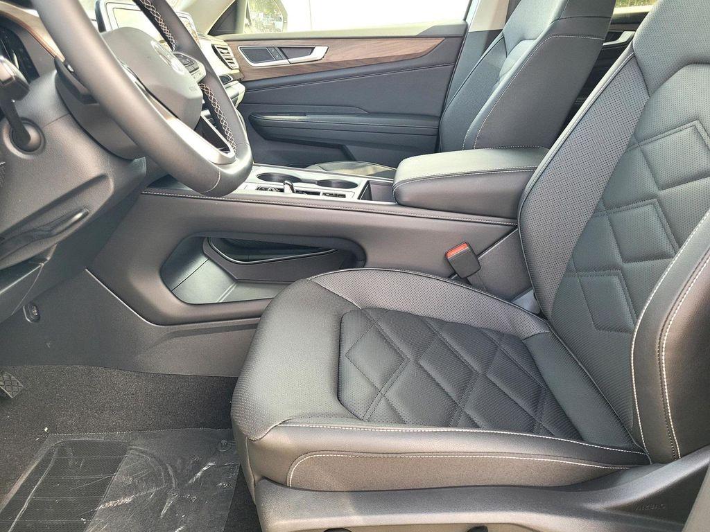 new 2026 Volkswagen Atlas car, priced at $39,553