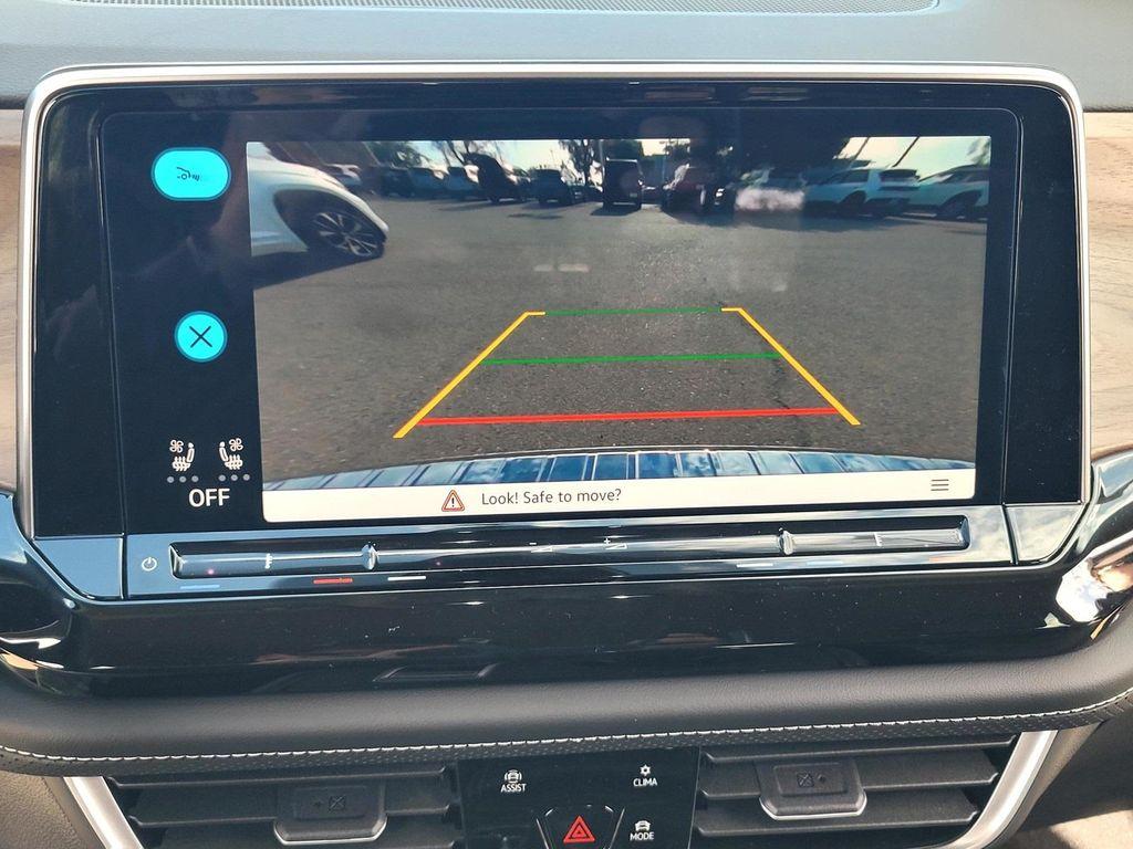 new 2026 Volkswagen Atlas car, priced at $39,553