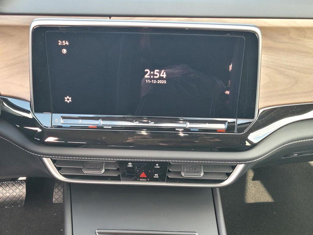 new 2026 Volkswagen Atlas car, priced at $39,553