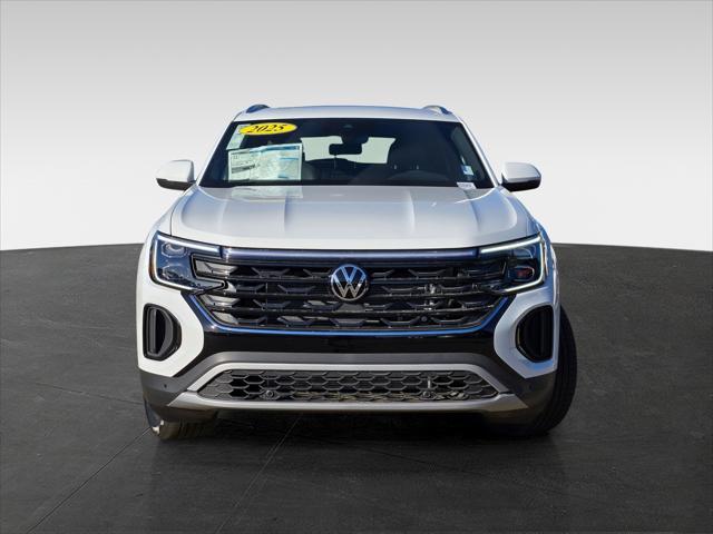new 2025 Volkswagen Atlas Cross Sport car, priced at $43,083