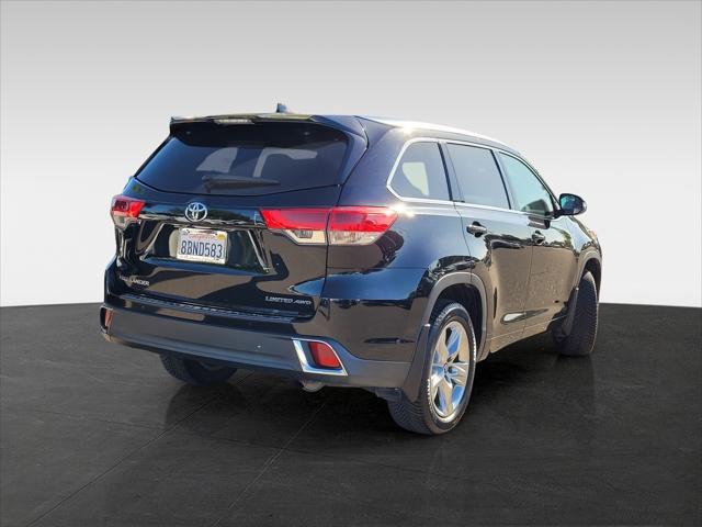 used 2018 Toyota Highlander car, priced at $26,598