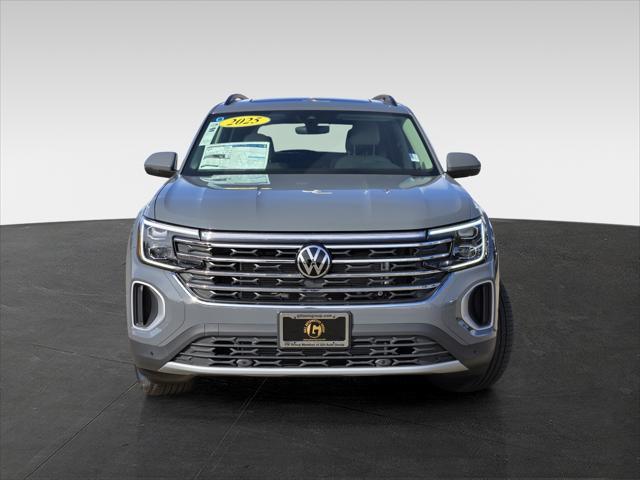 new 2025 Volkswagen Atlas car, priced at $47,987