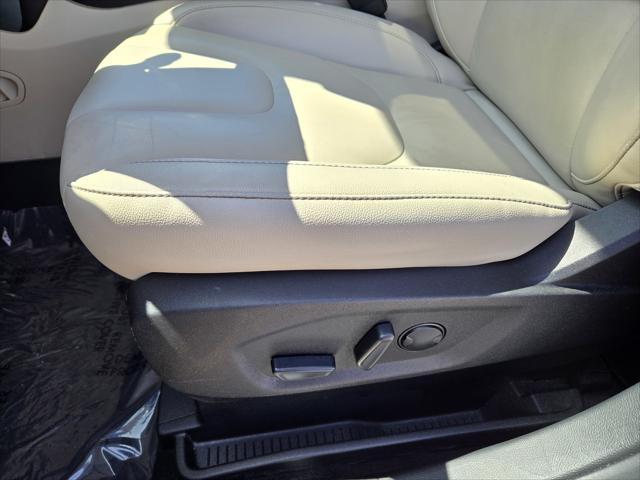 used 2022 Ford Edge car, priced at $23,888