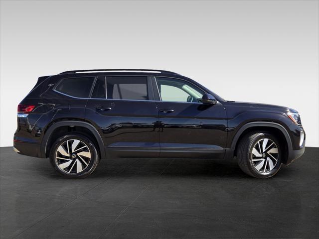 new 2024 Volkswagen Atlas car, priced at $43,675