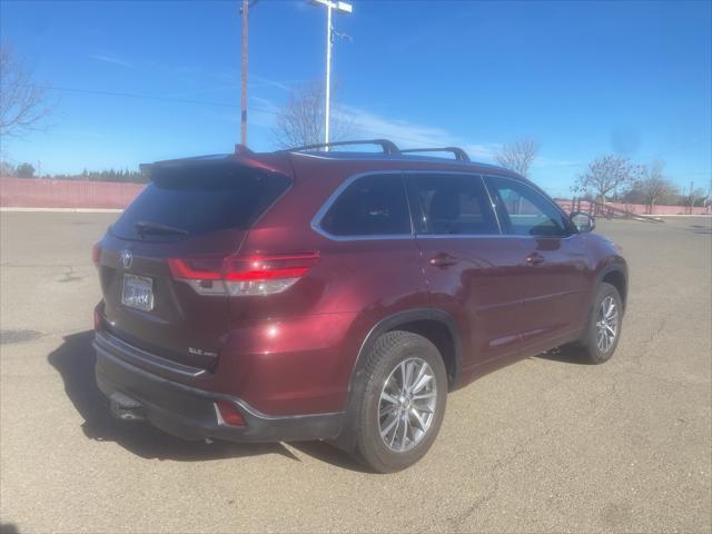 used 2018 Toyota Highlander car, priced at $27,450