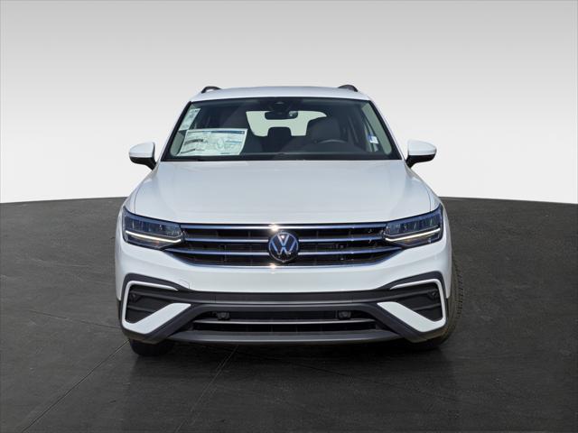 new 2024 Volkswagen Tiguan car, priced at $30,013