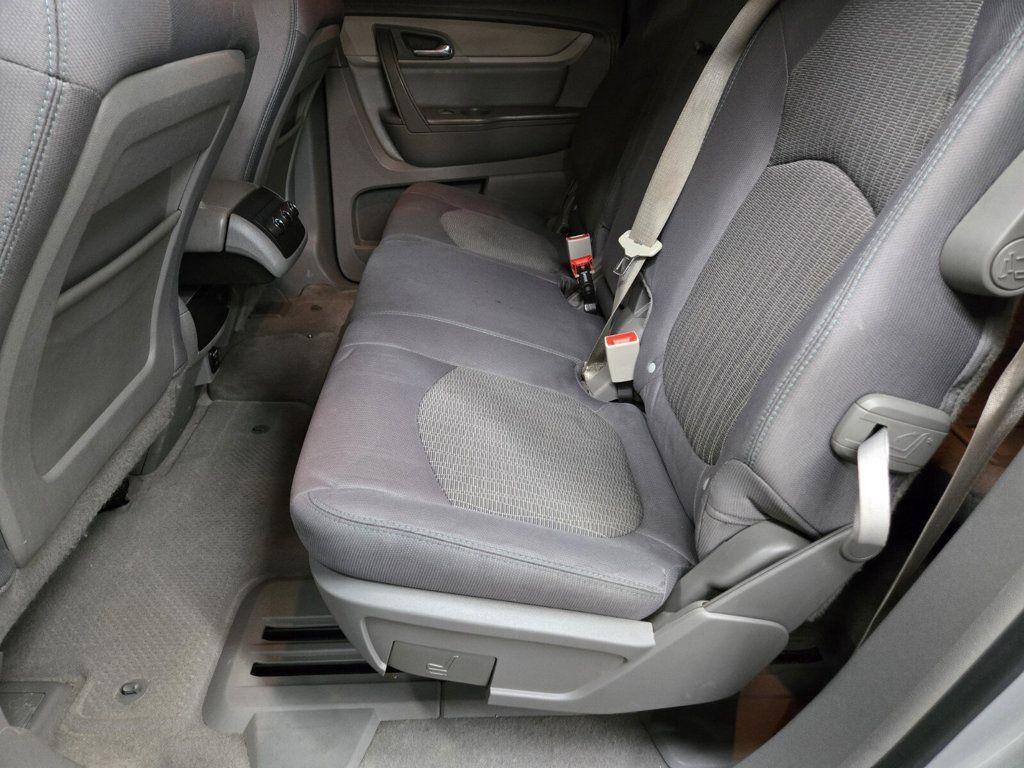used 2015 Chevrolet Traverse car, priced at $11,999