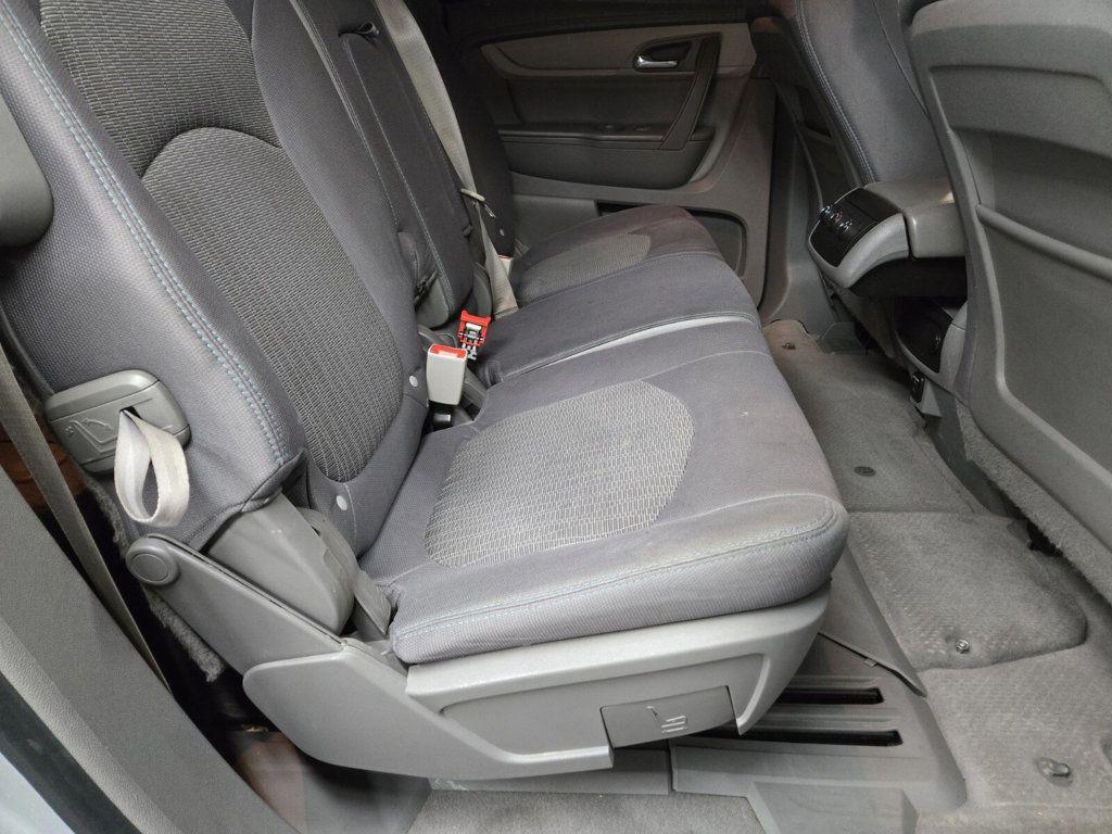 used 2015 Chevrolet Traverse car, priced at $11,999