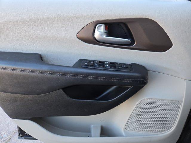 used 2018 Chrysler Pacifica car, priced at $14,599