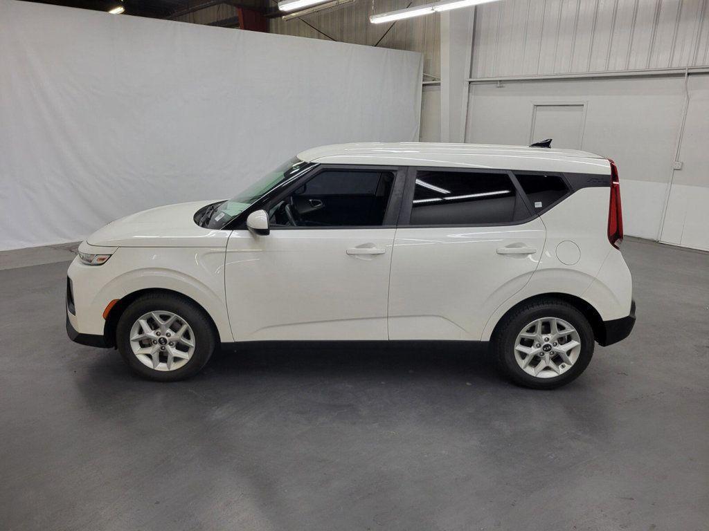 used 2021 Kia Soul car, priced at $15,429