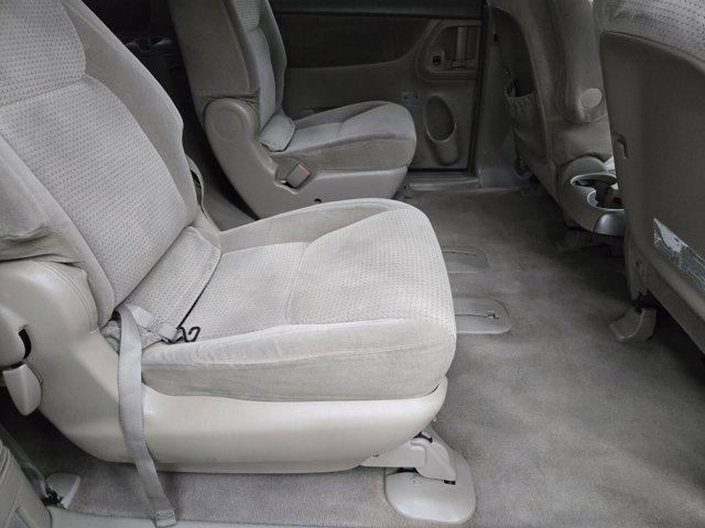 used 2007 Toyota Sienna car, priced at $7,650