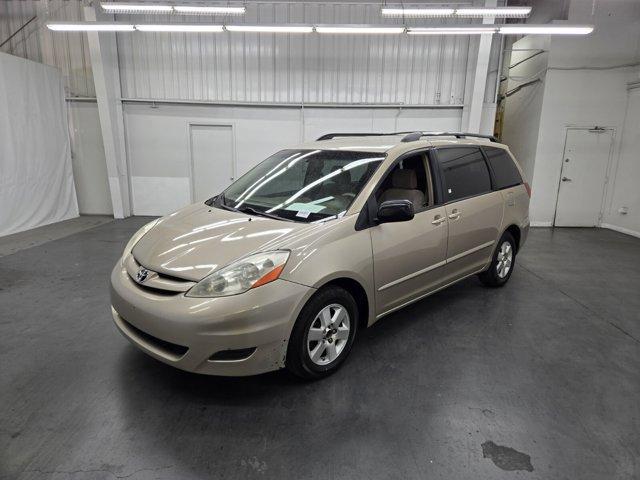 used 2007 Toyota Sienna car, priced at $7,650