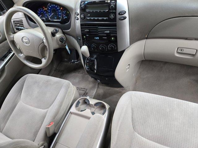 used 2007 Toyota Sienna car, priced at $7,650