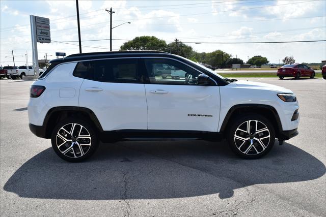 new 2025 Jeep Compass car, priced at $37,515