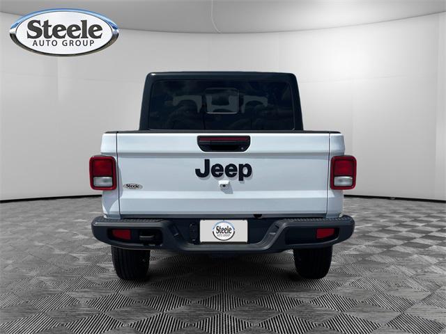 new 2025 Jeep Gladiator car, priced at $40,669