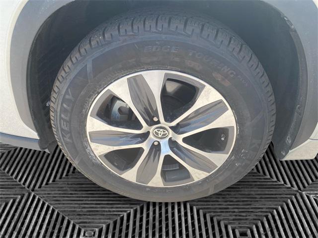 used 2023 Toyota Highlander car, priced at $35,495