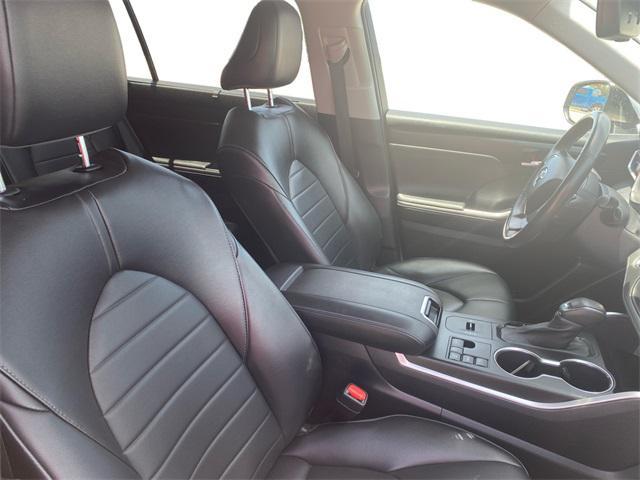 used 2023 Toyota Highlander car, priced at $35,495