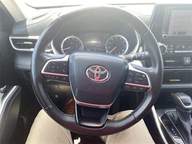 used 2023 Toyota Highlander car, priced at $35,495